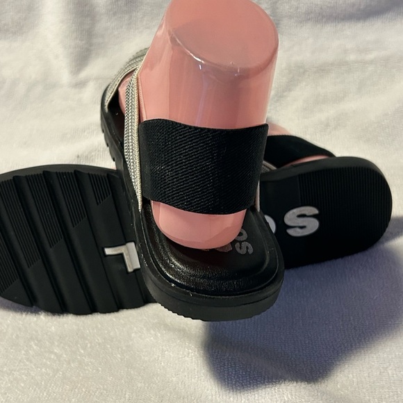 Sorel Black and Cream Ella Elastic Strap Sandal Size 8 - Picture 5 of 7